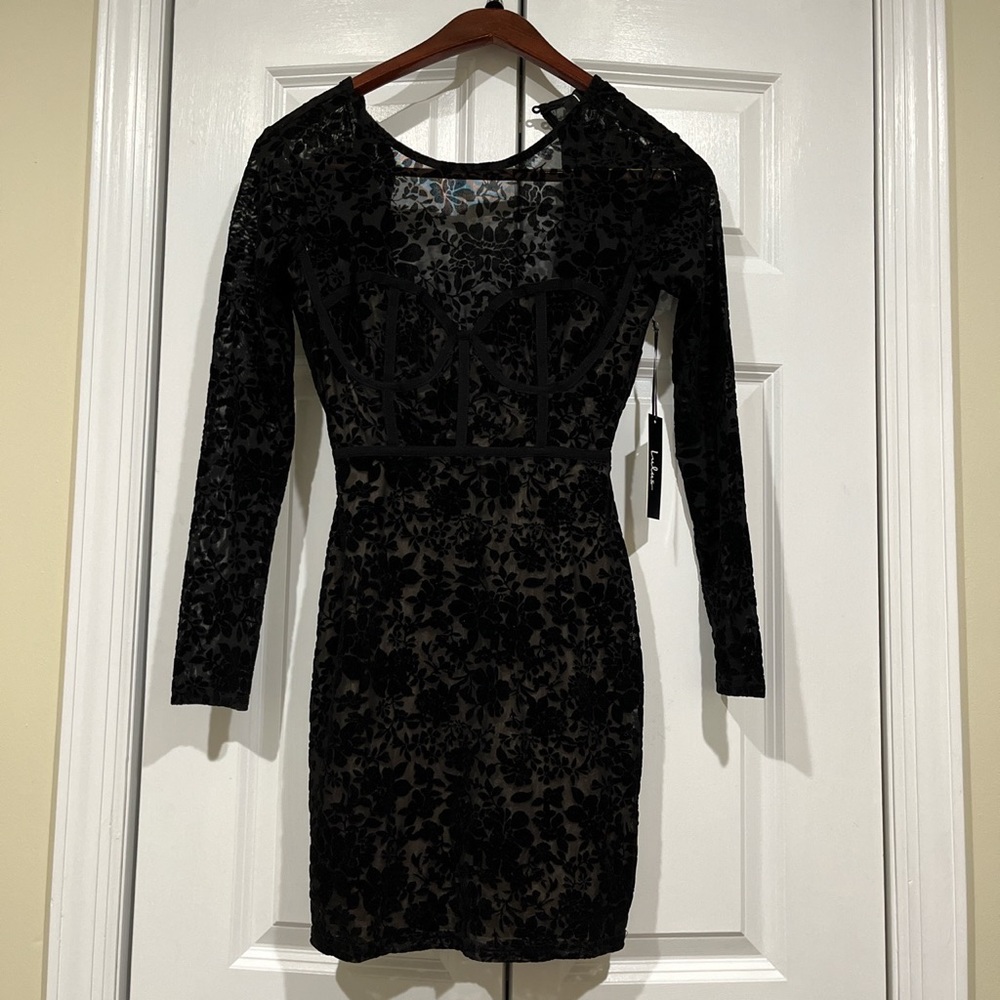 lace bodycon dress